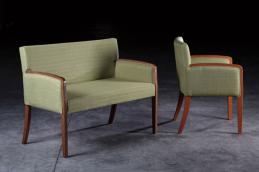 designer_sitzgarnitur_gruen_gepolstert_sofa_couch_sessel_loungesessel_3.jpg