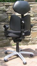 bueroderhstuhl_schwarz_gepolstert_r