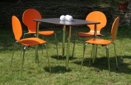 vierer_gruppe_orange_stuhl_vierfu
