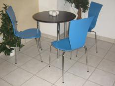 dreier_gruppe_blau_stuhl_stuehle_vierfu