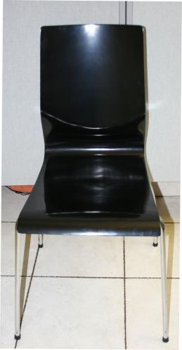 schwarzer_kantinenstuhl_2.jpg