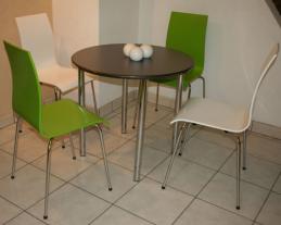 vierfuss_stuehl_weiss_gruen_tisch_edelstahl_chrom_gestell_2.jpg